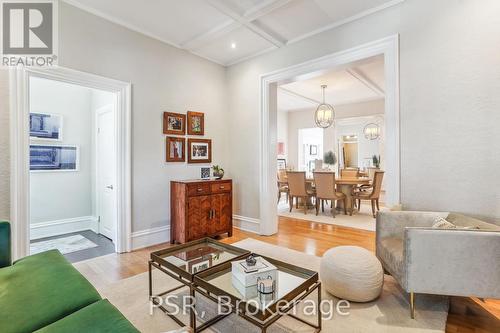 211 Herkimer Street, Hamilton, ON - Indoor Photo Showing Living Room