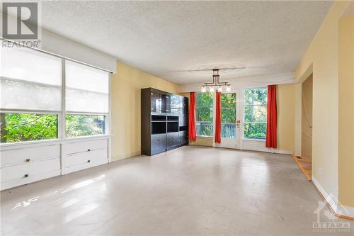 500 Edgeworth Avenue, Ottawa, ON - Indoor Photo Showing Other Room