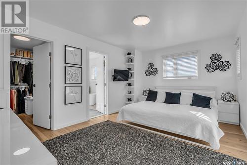 10 Walker Court, Battleford, SK - Indoor Photo Showing Bedroom