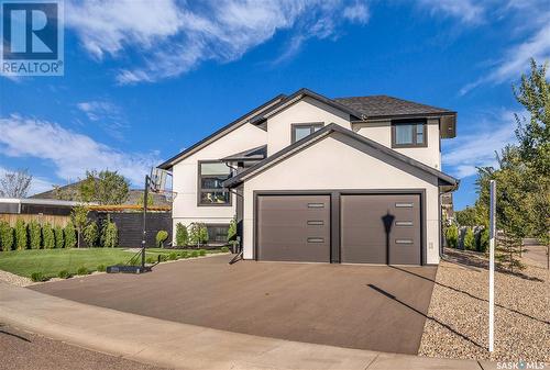 10 Walker Court, Battleford, SK - Outdoor