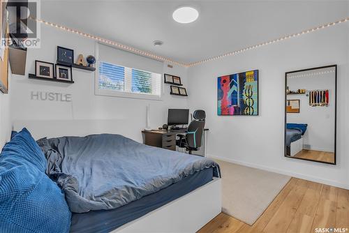 10 Walker Court, Battleford, SK - Indoor Photo Showing Bedroom