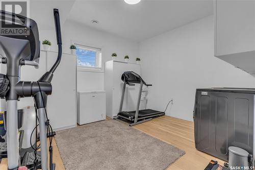 10 Walker Court, Battleford, SK - Indoor Photo Showing Gym Room