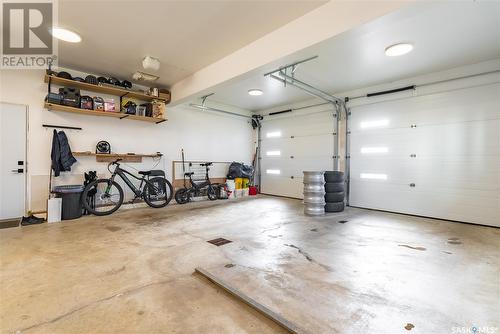 10 Walker Court, Battleford, SK - Indoor Photo Showing Garage