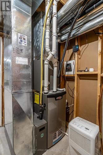 3399 Crane Avenue, London, ON - Indoor Photo Showing Basement