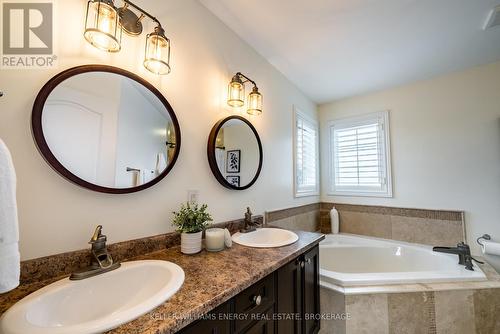 323 Cachet Boulevard, Whitby (Brooklin), ON - Indoor Photo Showing Bathroom