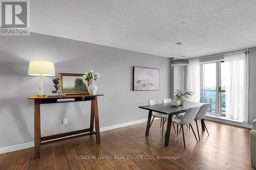 1205 - 30 Chapman Court, London, ON - Indoor Photo Showing Dining Room