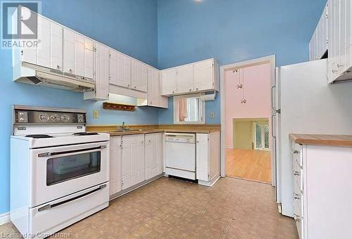 2822 Folkway Drive, Mississauga, ON - Indoor Photo Showing Kitchen