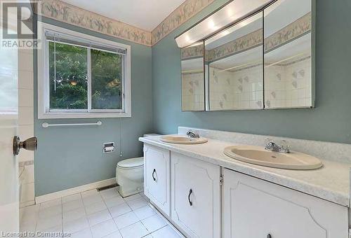 2822 Folkway Drive, Mississauga, ON - Indoor Photo Showing Bathroom