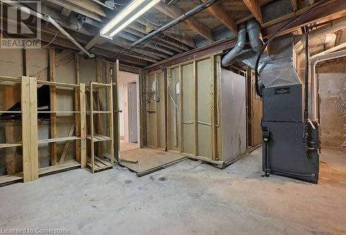 2822 Folkway Drive, Mississauga, ON - Indoor Photo Showing Basement