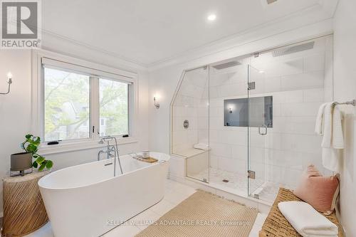 37 Farnham Avenue, Toronto, ON - Indoor Photo Showing Bathroom