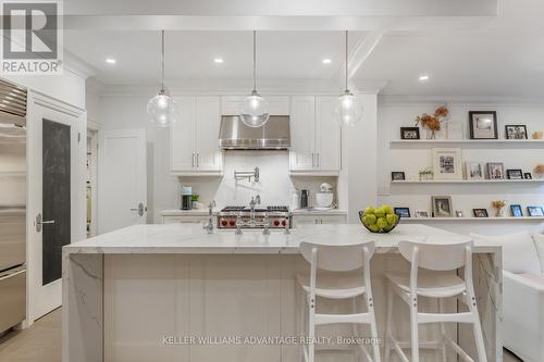 37 Farnham Avenue, Toronto, ON - Indoor Photo Showing Kitchen With Upgraded Kitchen