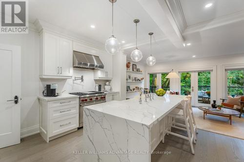 37 Farnham Avenue, Toronto, ON - Indoor Photo Showing Kitchen With Upgraded Kitchen