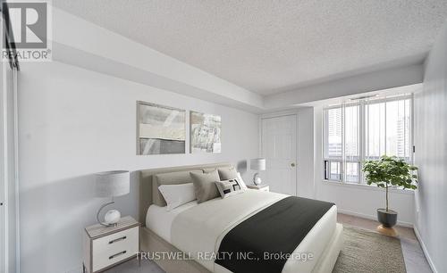 812 - 33 Empress Avenue, Toronto, ON - Indoor Photo Showing Bedroom