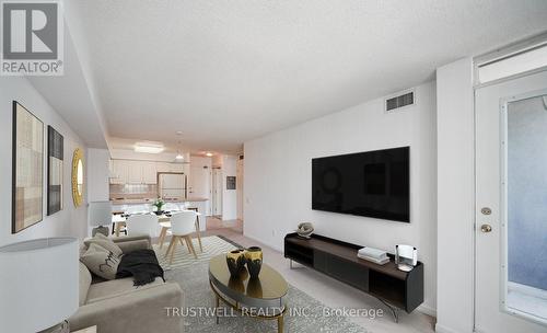 812 - 33 Empress Avenue, Toronto, ON - Indoor Photo Showing Living Room