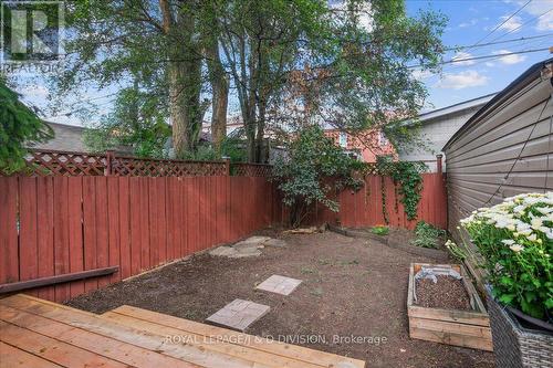 17 Lesmount Avenue, Toronto, ON - Outdoor