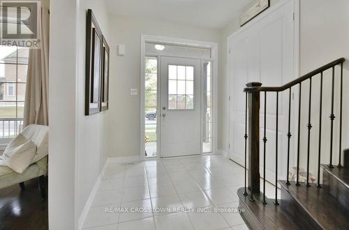 16 Daly Court, Springwater, ON - Indoor Photo Showing Other Room