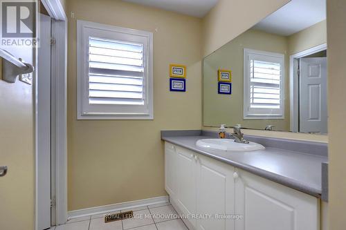 171 Eaton Street, Halton Hills, ON - Indoor Photo Showing Bathroom