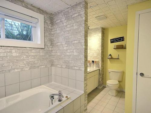 Salle de bains - 2790 Rue Saguenay, Rouyn-Noranda, QC - Indoor Photo Showing Bathroom