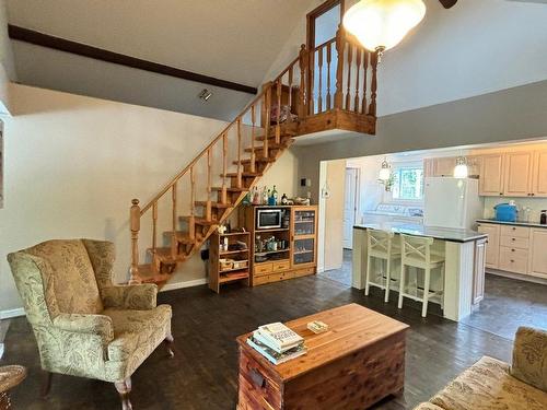 Vue d'ensemble - 4295 Ch. Des Sorbiers, Amherst, QC - Indoor Photo Showing Living Room