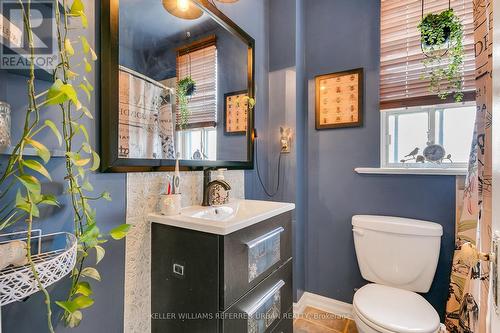 452 Westmoreland Avenue N, Toronto, ON - Indoor Photo Showing Bathroom