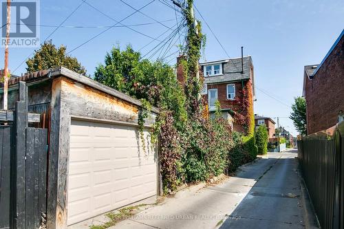 452 Westmoreland Avenue N, Toronto, ON - Outdoor