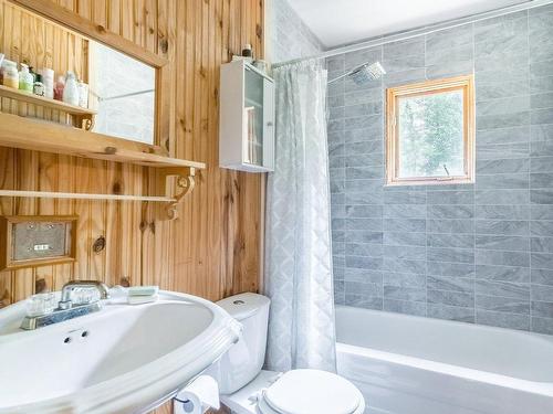 Salle de bains - 27 Ch. De Maple Wood, Harrington, QC - Indoor Photo Showing Bathroom