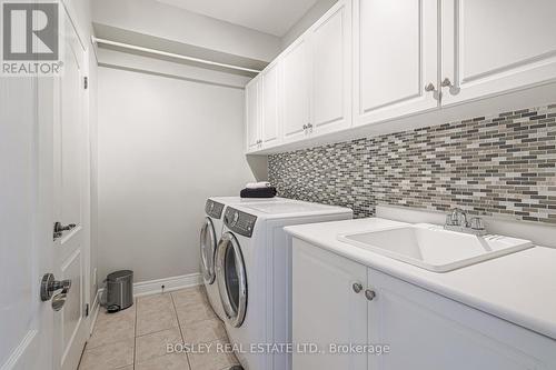 209C Randolph Road, Toronto, ON - Indoor Photo Showing Laundry Room