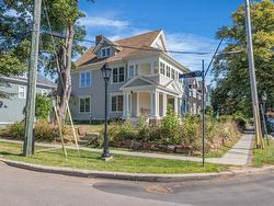 2 West Street  Charlottetown, PE C1A 3S3