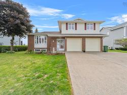 3 Casavechia Court  Dartmouth, NS B2X 3G7