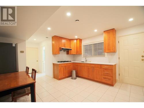 10611 Trepassey, Richmond, BC - Indoor Photo Showing Kitchen