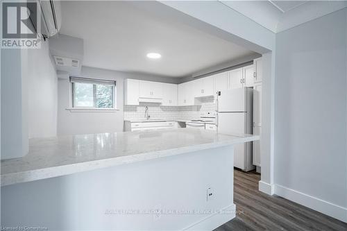 4 - 2161 Ghent Avenue, Burlington, ON - Indoor Photo Showing Kitchen