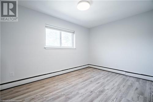 4 - 2161 Ghent Avenue, Burlington, ON - Indoor Photo Showing Other Room