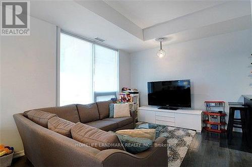 103 - 55 East Liberty Street, Toronto, ON - Indoor Photo Showing Living Room