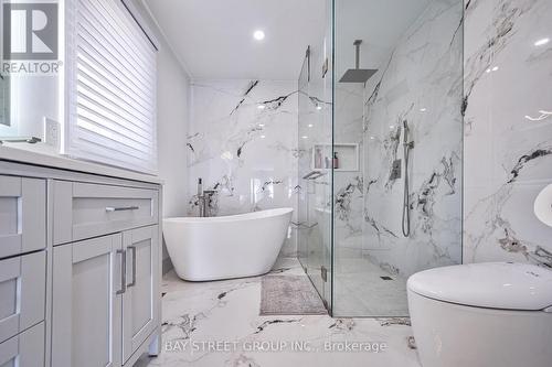 222 Hollywood Avenue, Toronto, ON - Indoor Photo Showing Bathroom