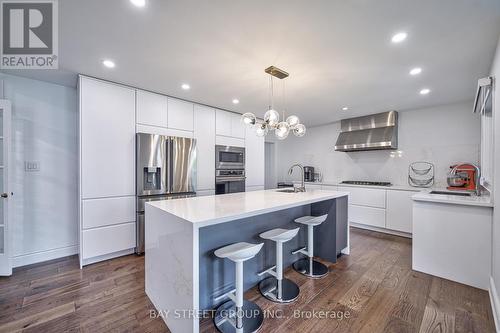 222 Hollywood Avenue, Toronto, ON - Indoor Photo Showing Kitchen With Upgraded Kitchen