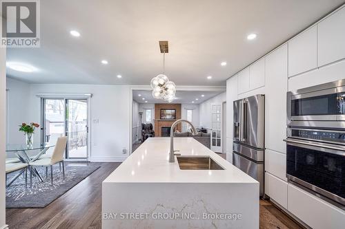 222 Hollywood Avenue, Toronto, ON - Indoor Photo Showing Kitchen With Upgraded Kitchen