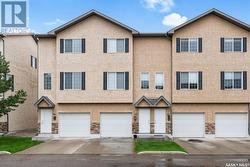 63 118 Pawlychenko LANE  Saskatoon, SK S7V 1K1