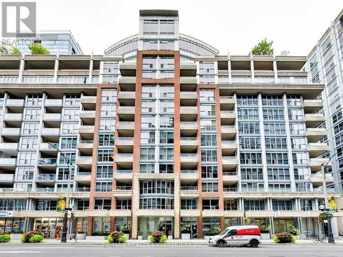 436 - 250 Wellington Street W, Toronto, ON - Outdoor With Balcony With Facade