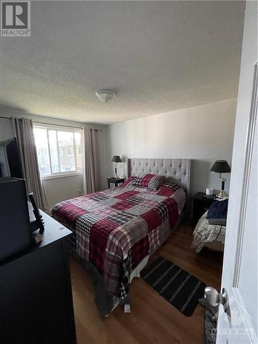 459E Moodie Drive, Ottawa, ON - Indoor Photo Showing Bedroom