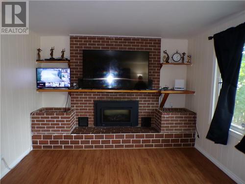 44 Central Avenue, Elliot Lake, ON - Indoor Photo Showing Living Room With Fireplace