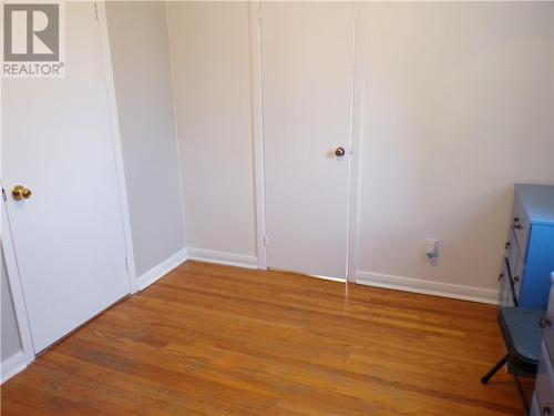 44 Central Avenue, Elliot Lake, ON - Indoor Photo Showing Other Room