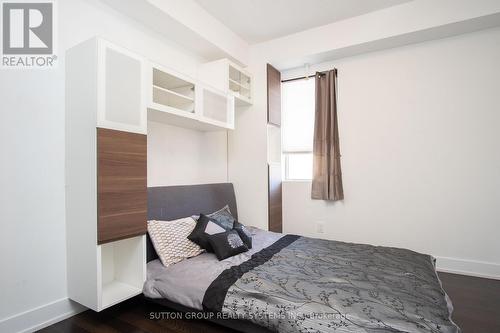 513 - 1638 Bloor Street W, Toronto, ON - Indoor Photo Showing Bedroom