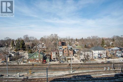 513 - 1638 Bloor Street W, Toronto, ON - Outdoor With View