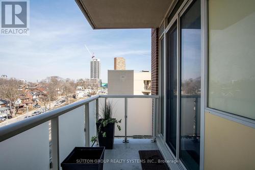 513 - 1638 Bloor Street W, Toronto, ON - Outdoor With Balcony With View With Exterior