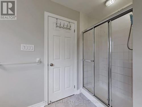 4 Church View Avenue, Markham, ON - Indoor Photo Showing Bathroom