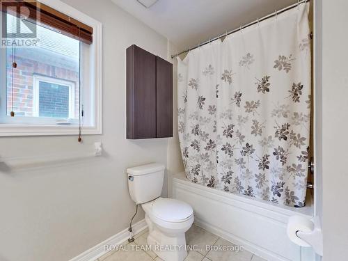 4 Church View Avenue, Markham, ON - Indoor Photo Showing Bathroom