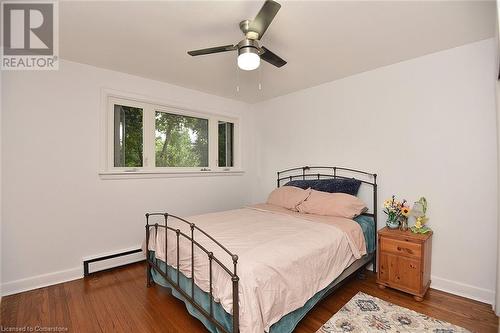 141 S Reid Avenue S, Hamilton, ON - Indoor Photo Showing Bedroom