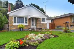 141 S REID Avenue S  Hamilton, ON L8K 3V4