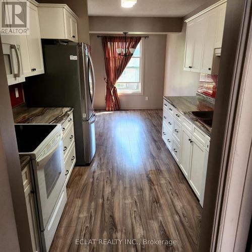 4 - 399 Springbank Avenue N, Woodstock, ON - Indoor Photo Showing Kitchen