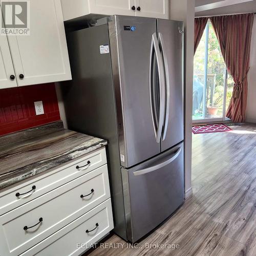 4 - 399 Springbank Avenue N, Woodstock, ON - Indoor Photo Showing Kitchen